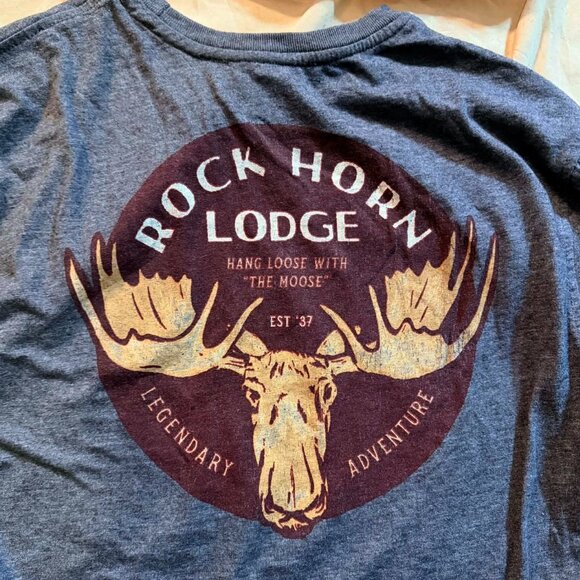 TWO Mixed Brands Men's TShirts, SIZE MEDIUM (1 Pink S/S & 1 Grey Graphic L/S) - Picture 10 of 12